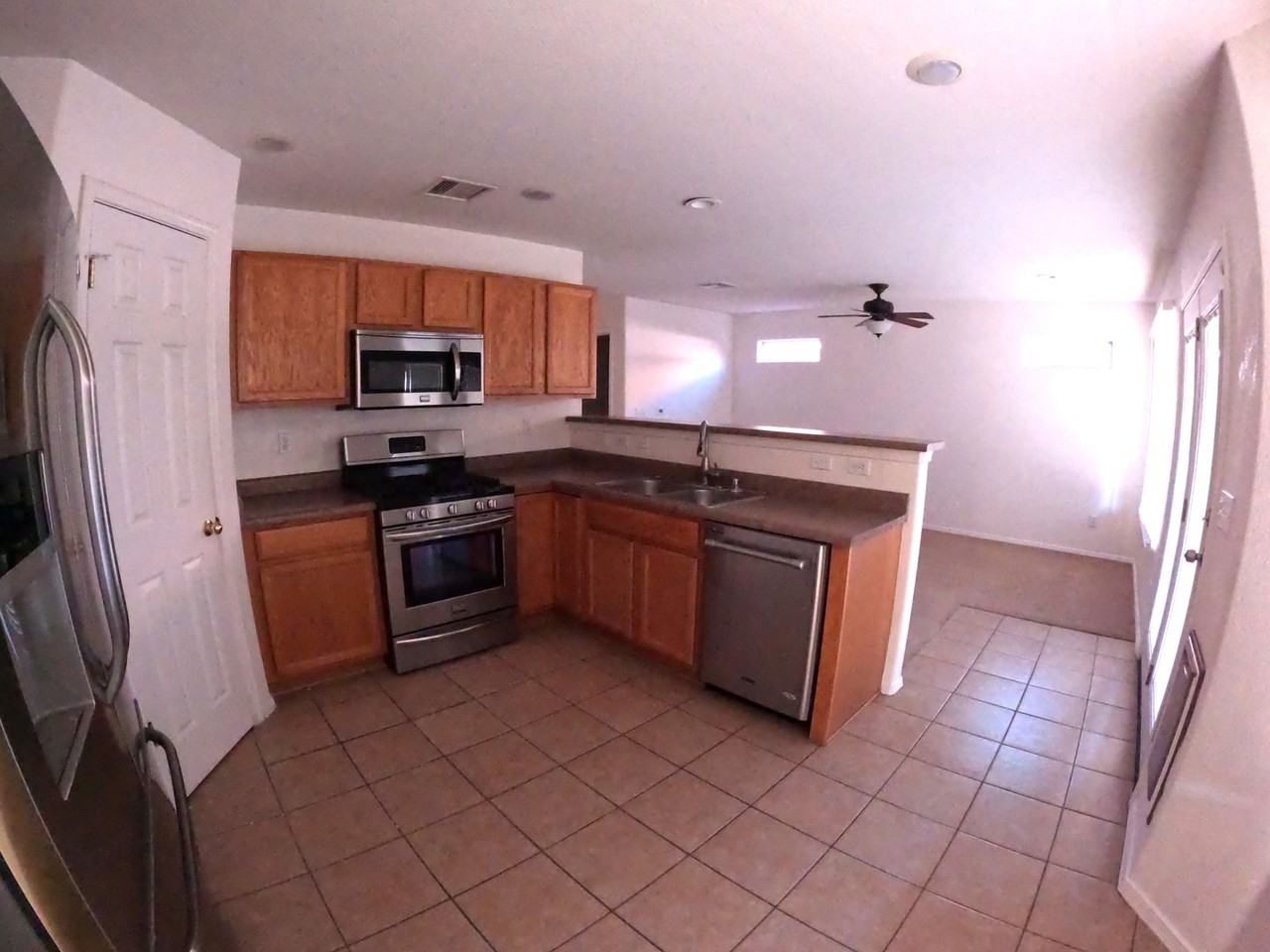 2848 Ancho Ave - Photo 7 of 41