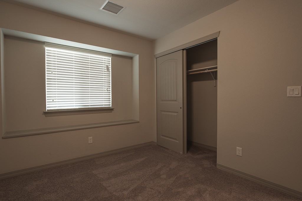 14821 Ted Banks Ave - Photo 6 of 25