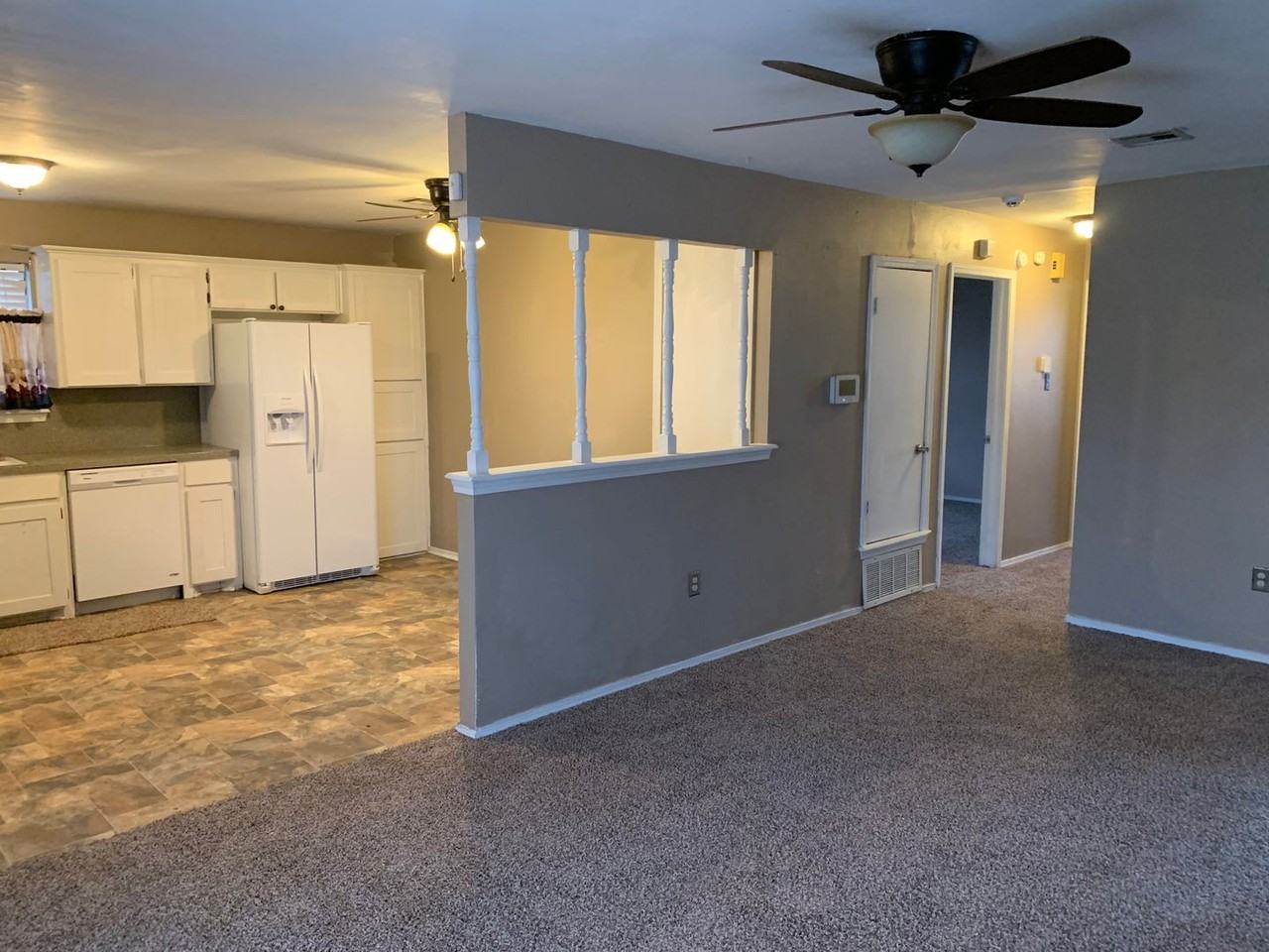 411 Ne 27th St - Photo 4 of 7