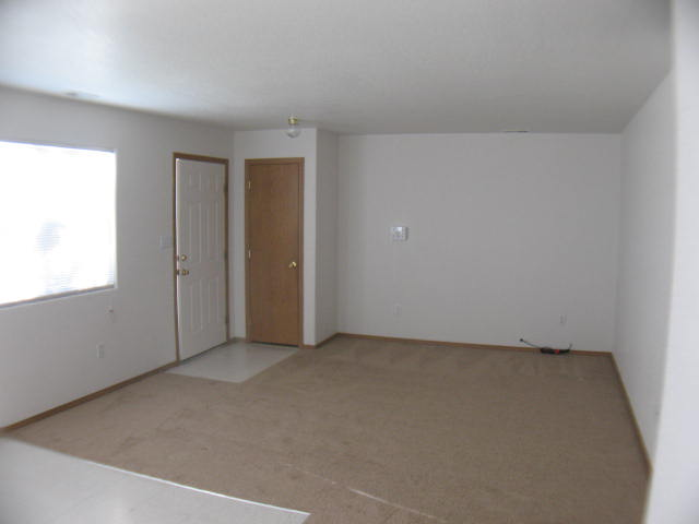 2917 Ontario St - Photo 2 of 11