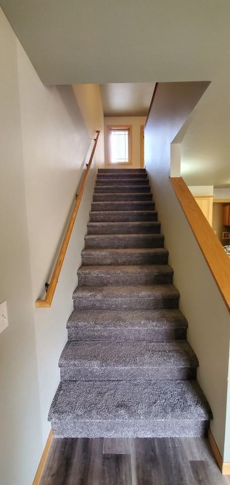 512 Killarney St - Photo 7 of 23
