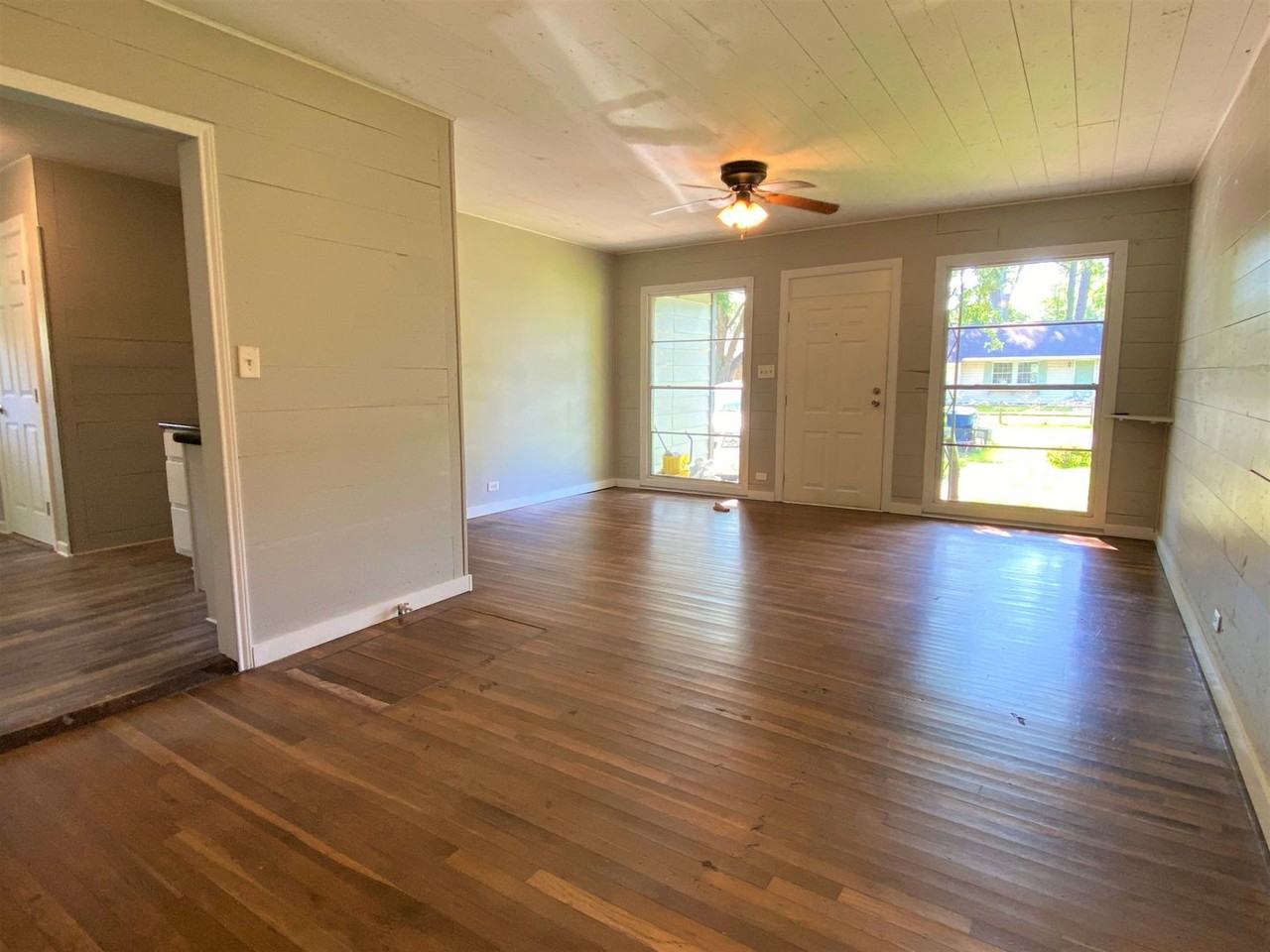 645 N 10th St - Photo 2 of 14