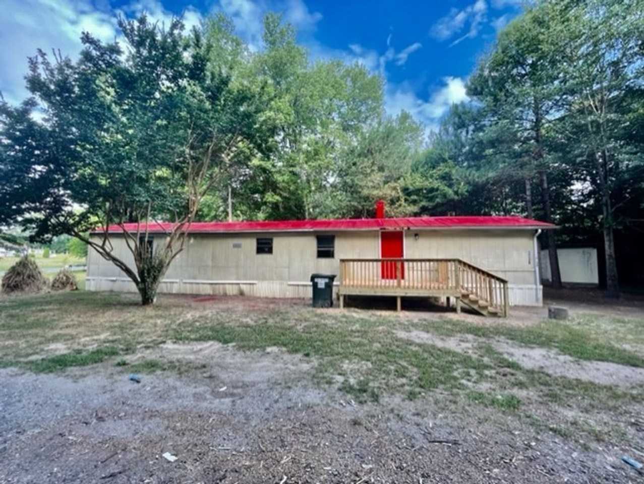 1736 Ratchford Dr - Photo 2 of 13