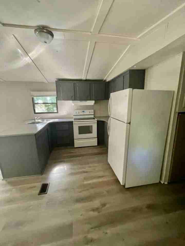 1736 Ratchford Dr - Photo 6 of 13