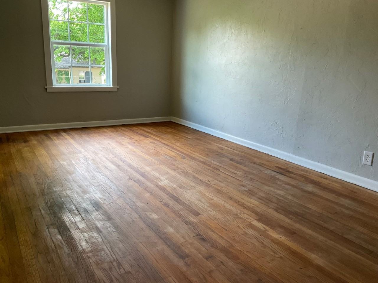 3416 Se 19th St - Photo 5 of 8