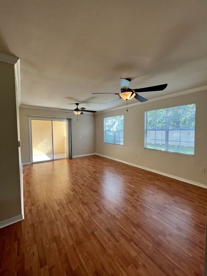 1155 Villagio Cir #106 - Photo 4 of 24