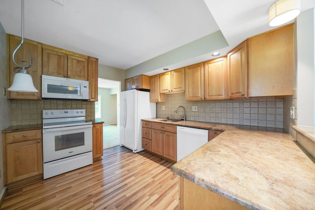 48 Elan Ln - Photo 5 of 26