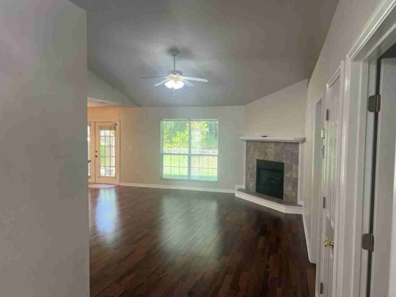 12042 Nw 74th Ter - Photo 2 of 23