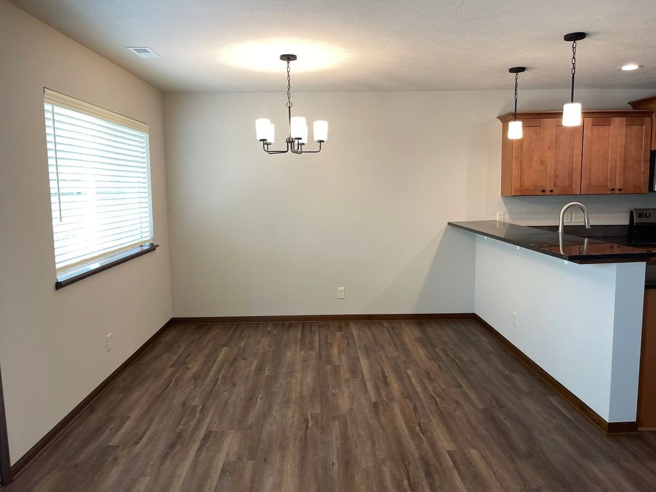 The Peregrine Deux - Photo 4 of 37