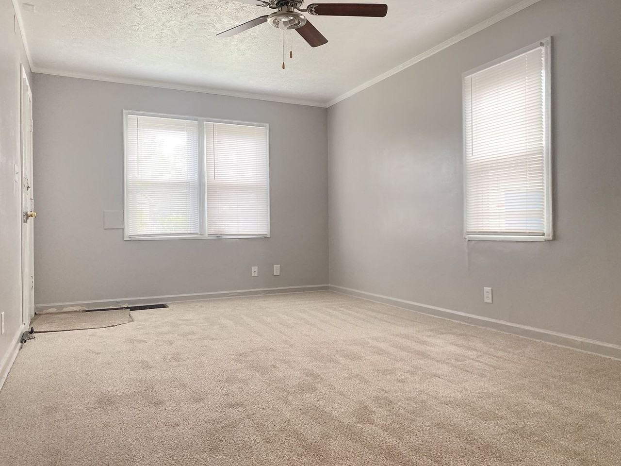 2434 Himebaugh Ave - Photo 4 of 22