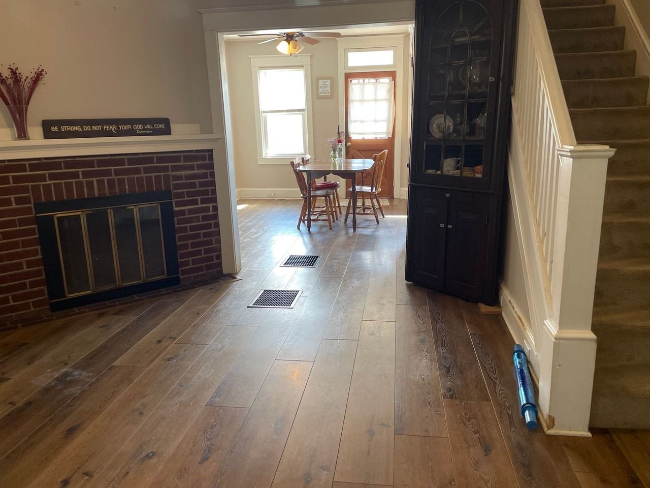 1023 N Charlotte St - Photo 3 of 33