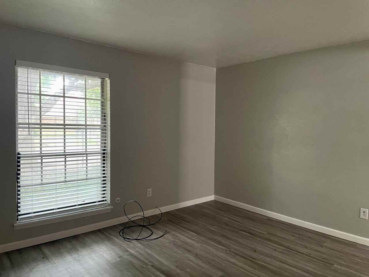 13722 Flagstone Ln - Photo 6 of 16