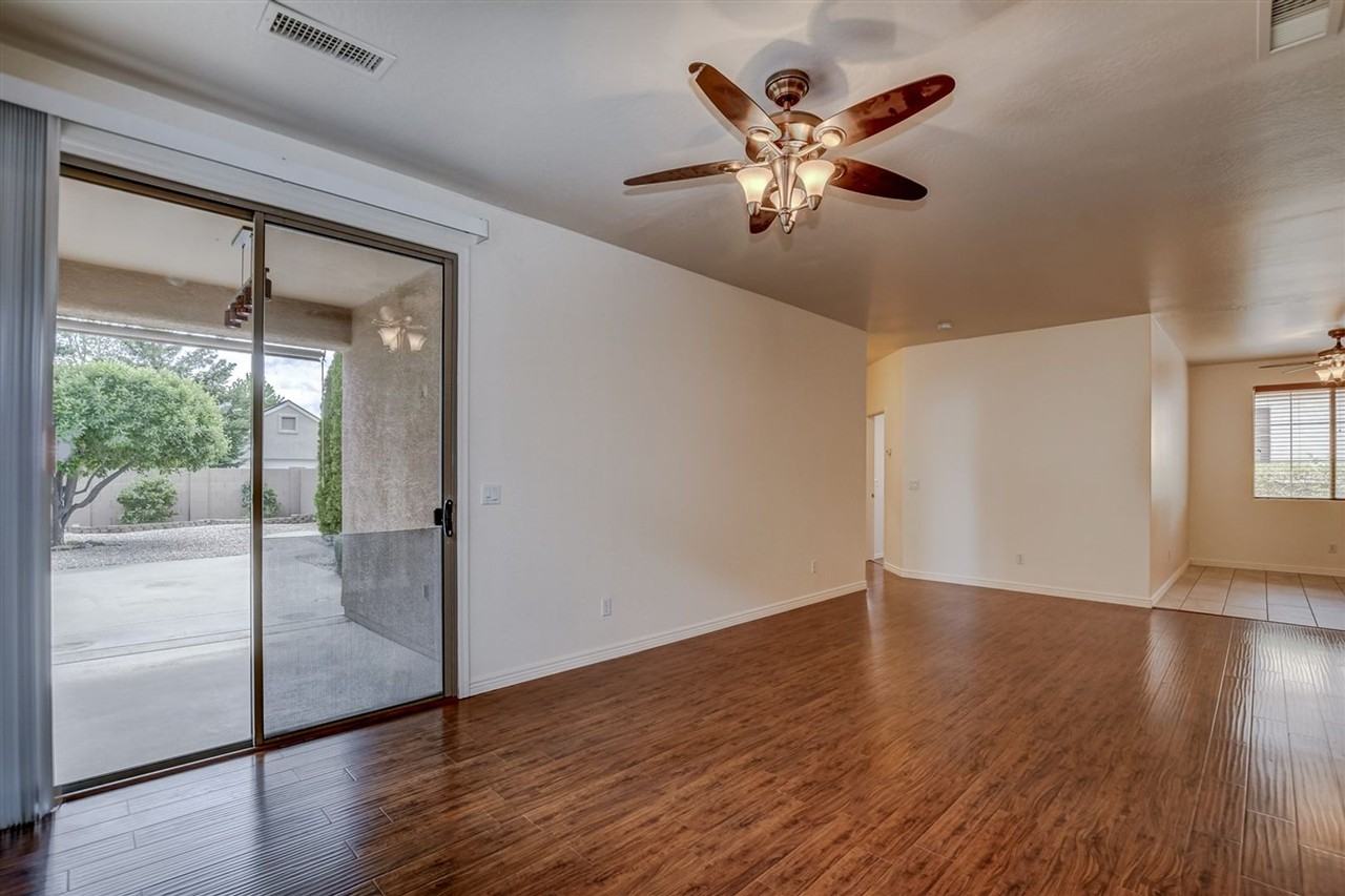 1843 N Bittersweet Way - Photo 7 of 35