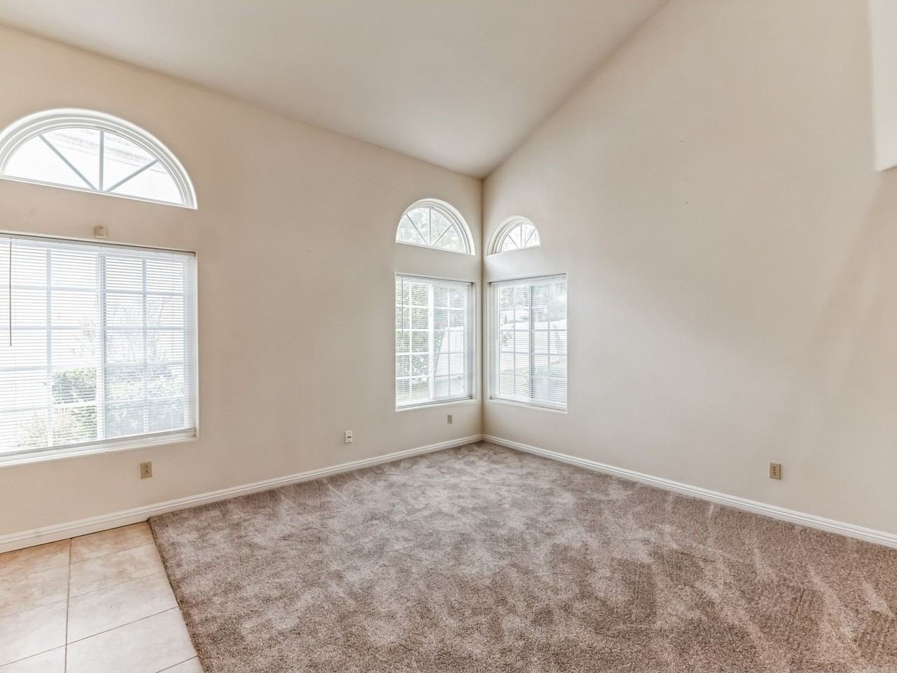 12361 Via Hacienda - Photo 3 of 29