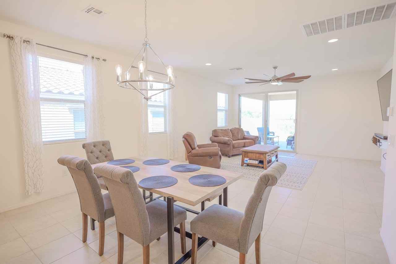 14031 E Golden Oaks Rd - Photo 7 of 35