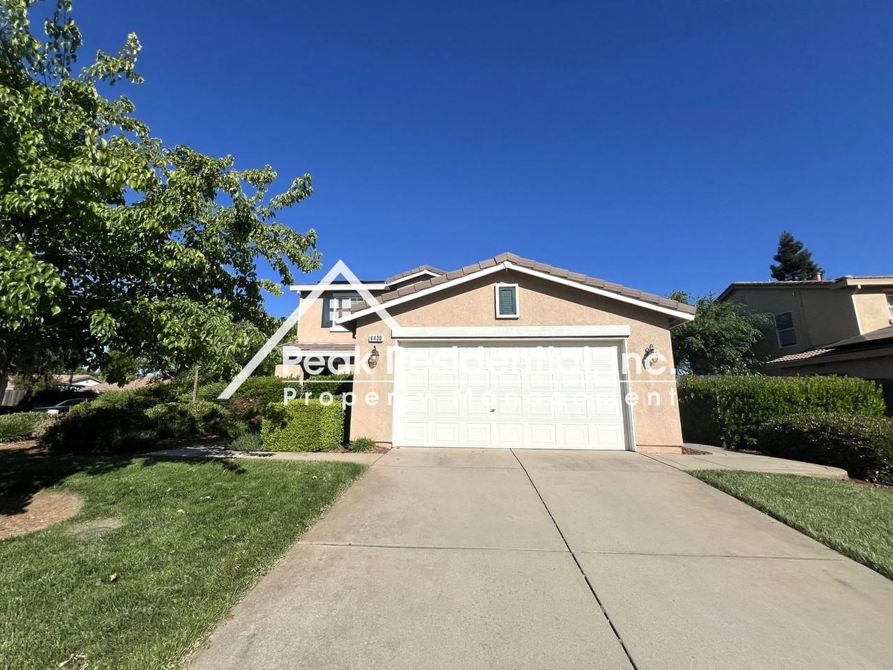 4430 Middlebury Way - Photo 3 of 6