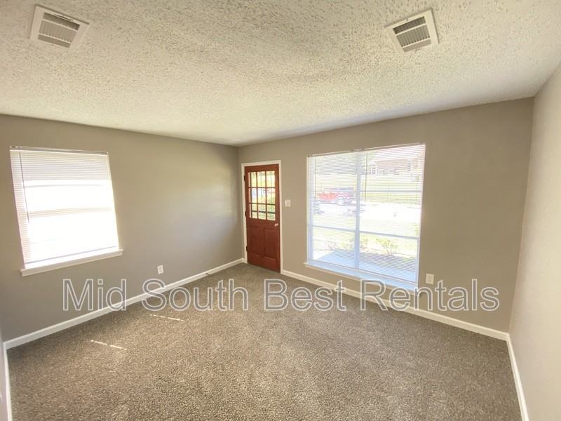 31 W Gage Ave - Photo 2 of 6