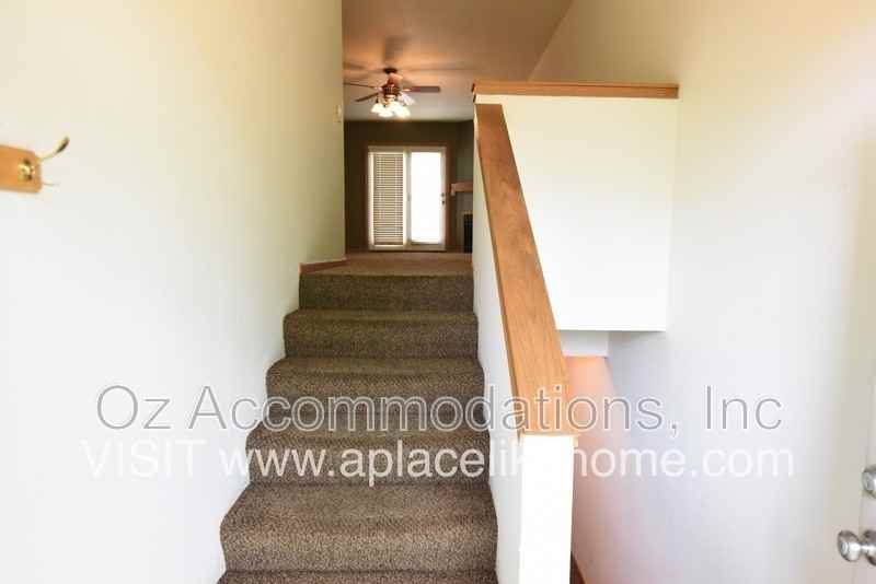 8626 N Cleveland Ln - Photo 2 of 27