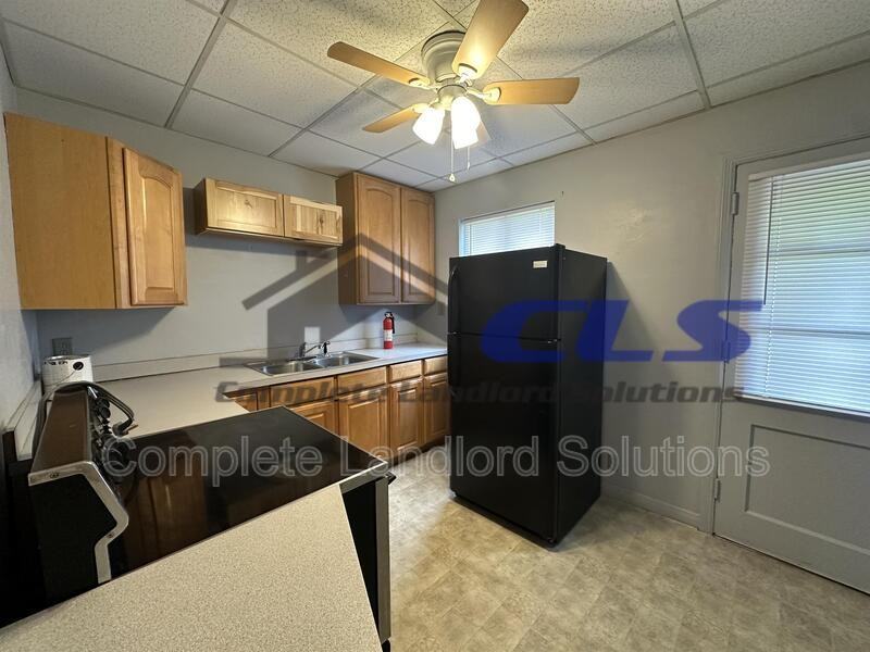 721 S 6th St - Photo 3 of 10