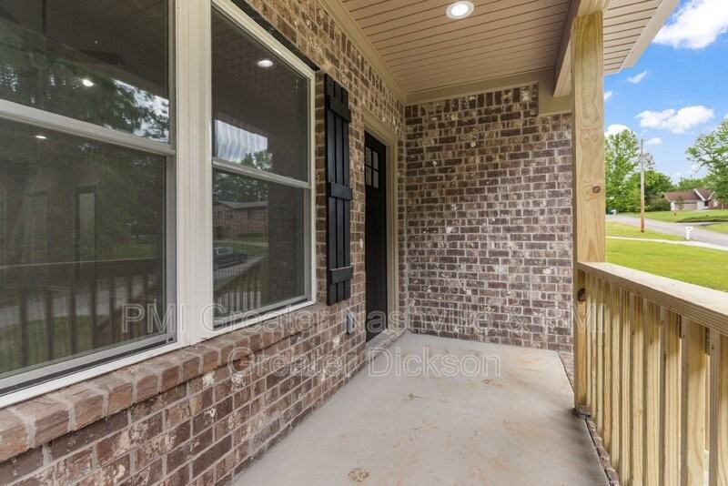 218 Mike St - Photo 3 of 27