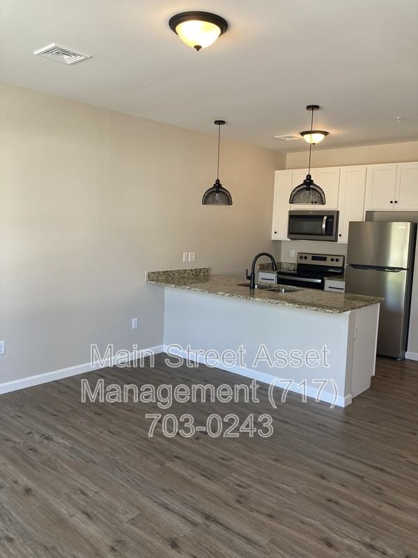 376 E Main St #106