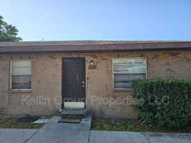 1027 N Brunnell Pkwy - Photo 1 of 1