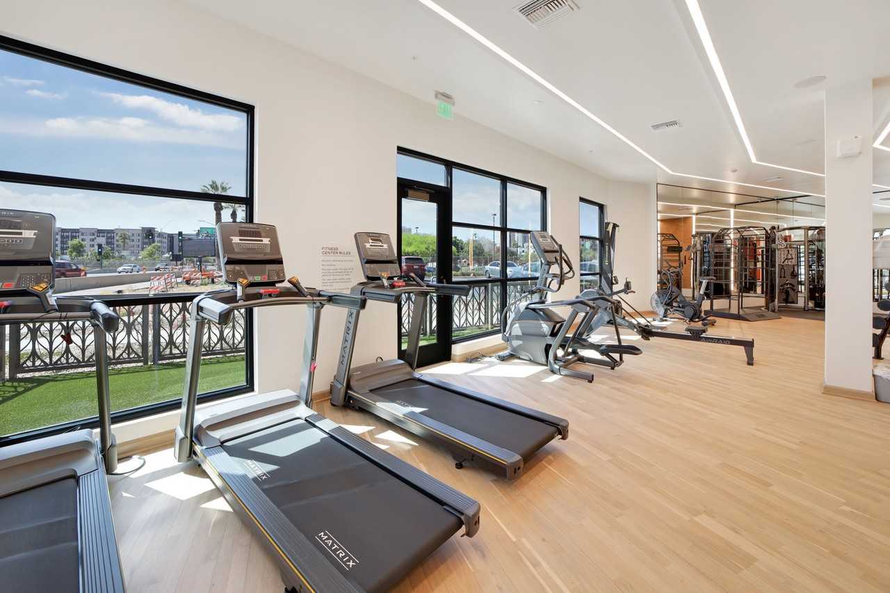 Lydian - Photo 5 of 22