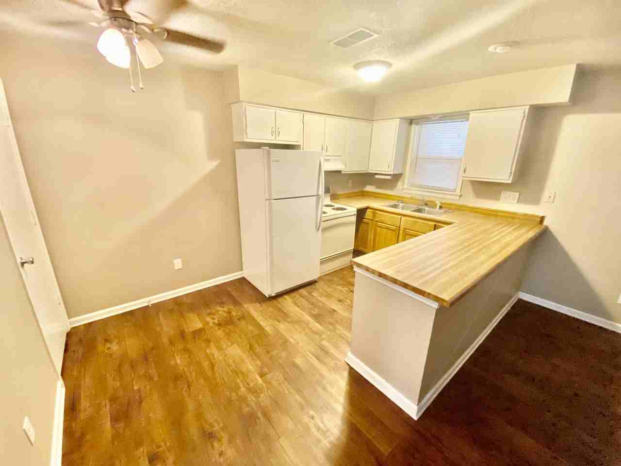 Mary Street Apartments* - Photo 2 of 22