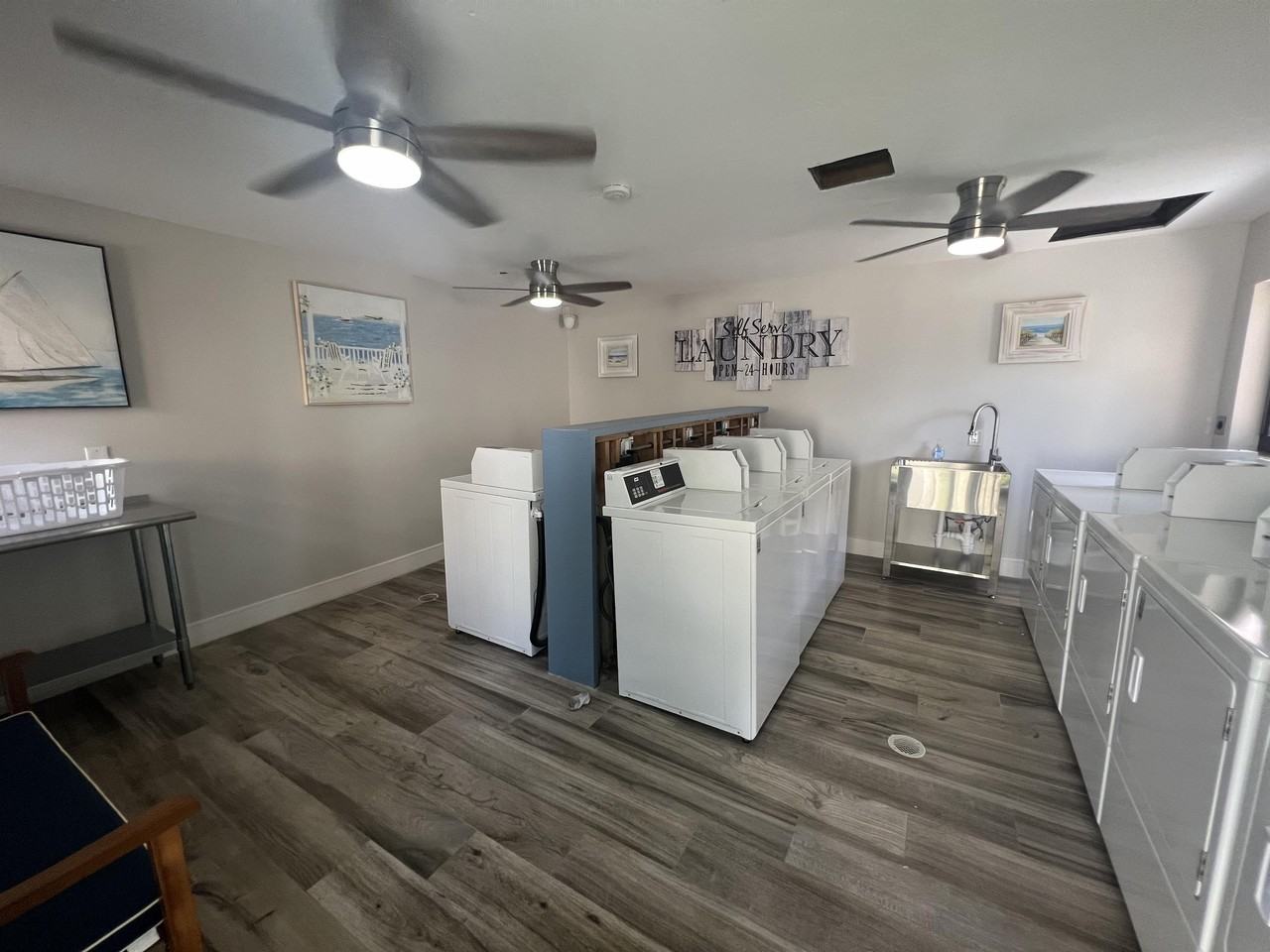 7961 Gladiolus Drive - Photo 3 of 23