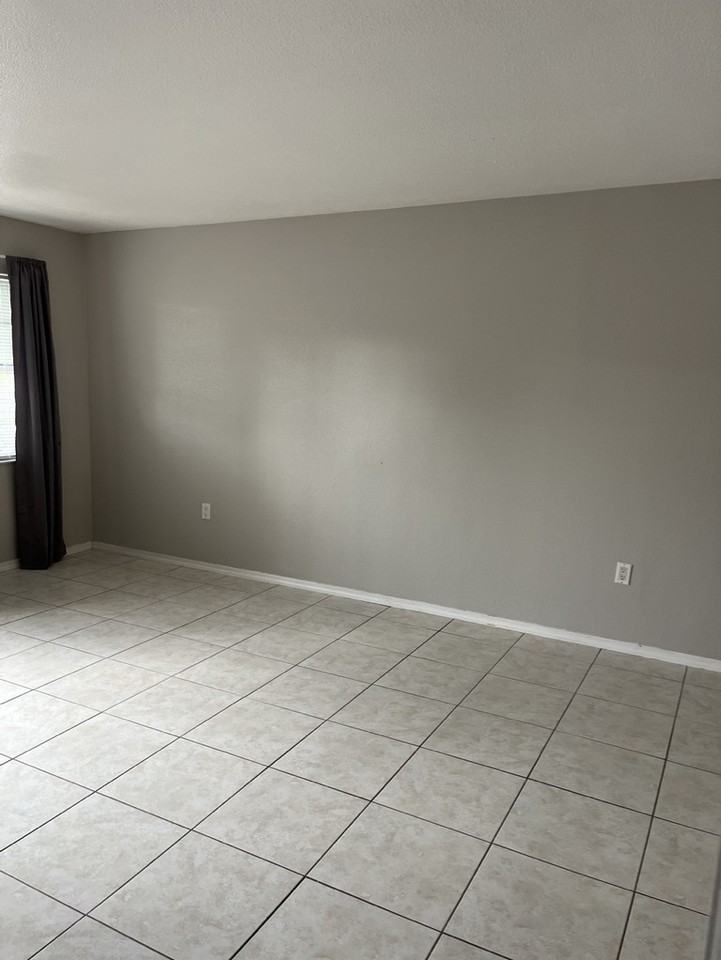 Sarasota Pines - Photo 6 of 6