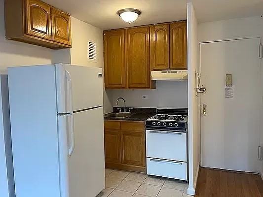 83-60 118th Street - Photo 2 of 8