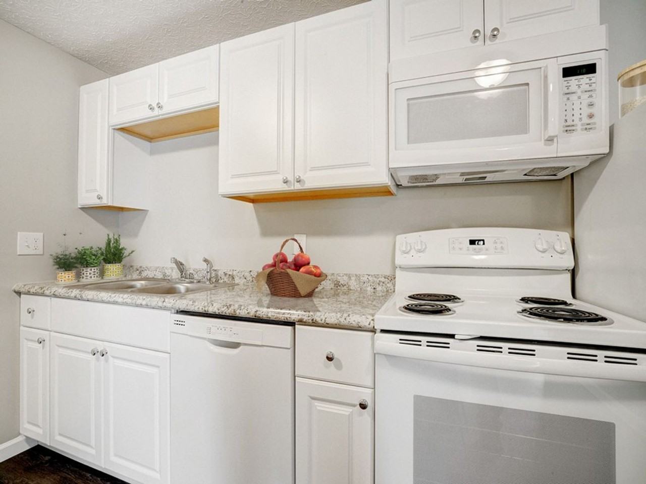 Autumn Hills Apartments - Photo 4 of 50