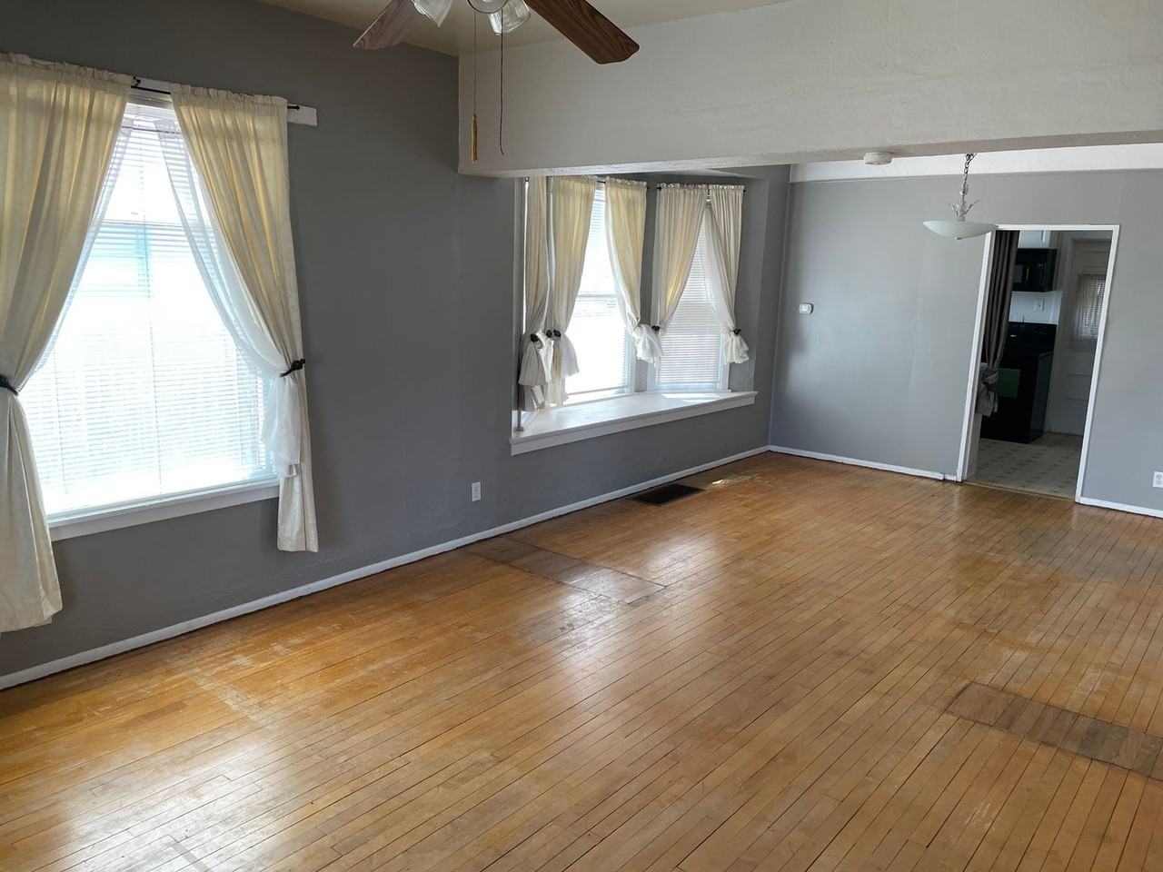 1434 11th Street - Photo 4 of 30