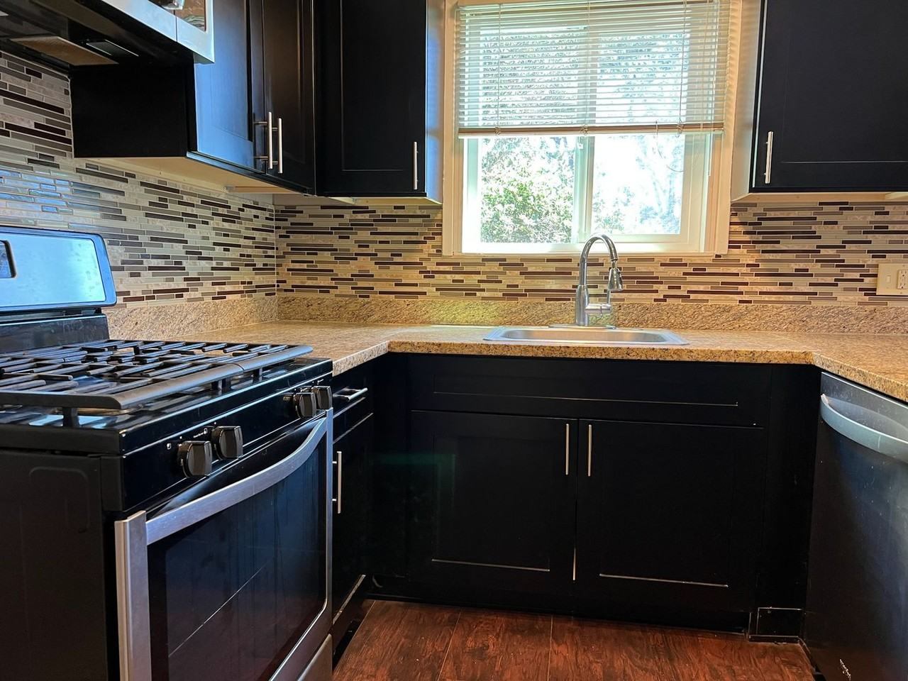 21724 East Cliff Drive - Photo 3 of 8