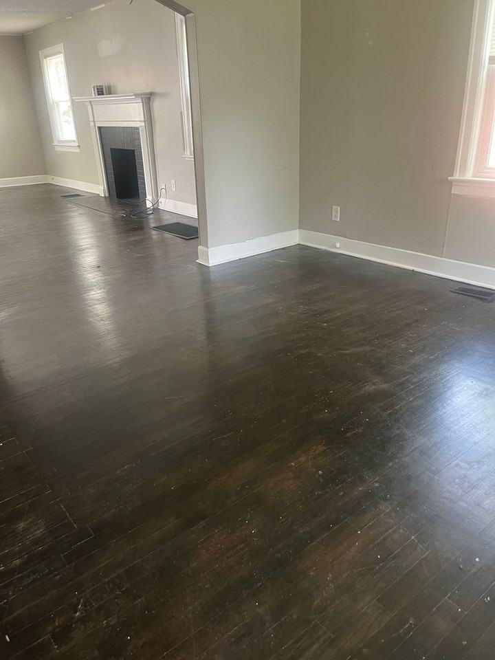 831 Bryan Ave - Photo 3 of 10