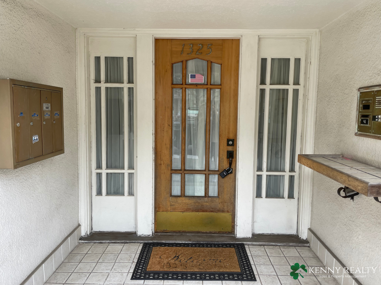 1325 5th Ave - Photo 4 of 18