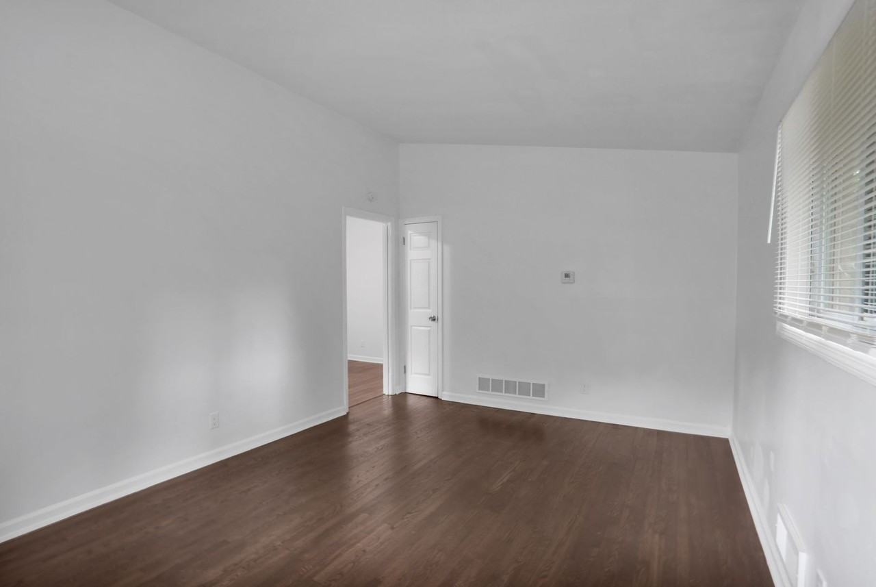 2200 Camp Ground Rd Sw - Photo 2 of 22