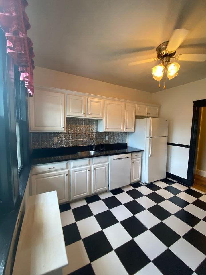 106 Kenoza Avenue - Photo 3 of 21