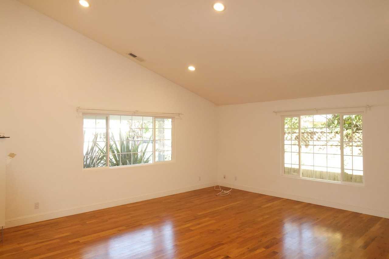 1891 Drew Ave - Photo 3 of 22