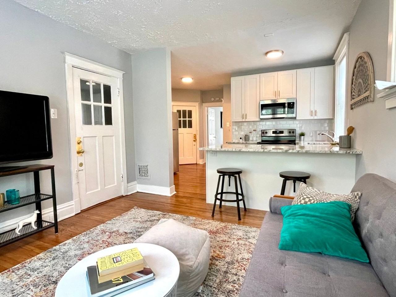 4560 Flad Ave. - Photo 3 of 18