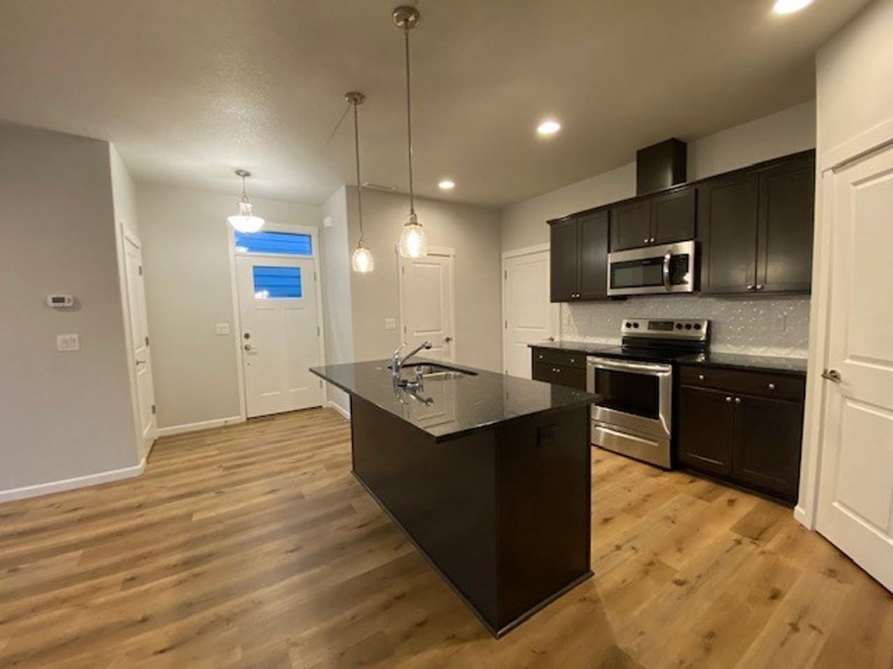 5800 Ne 56th Pl - Photo 3 of 19
