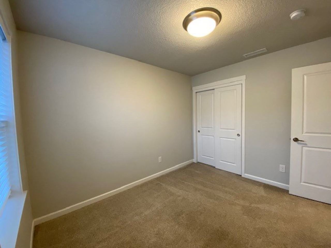 5800 Ne 56th Pl - Photo 7 of 19