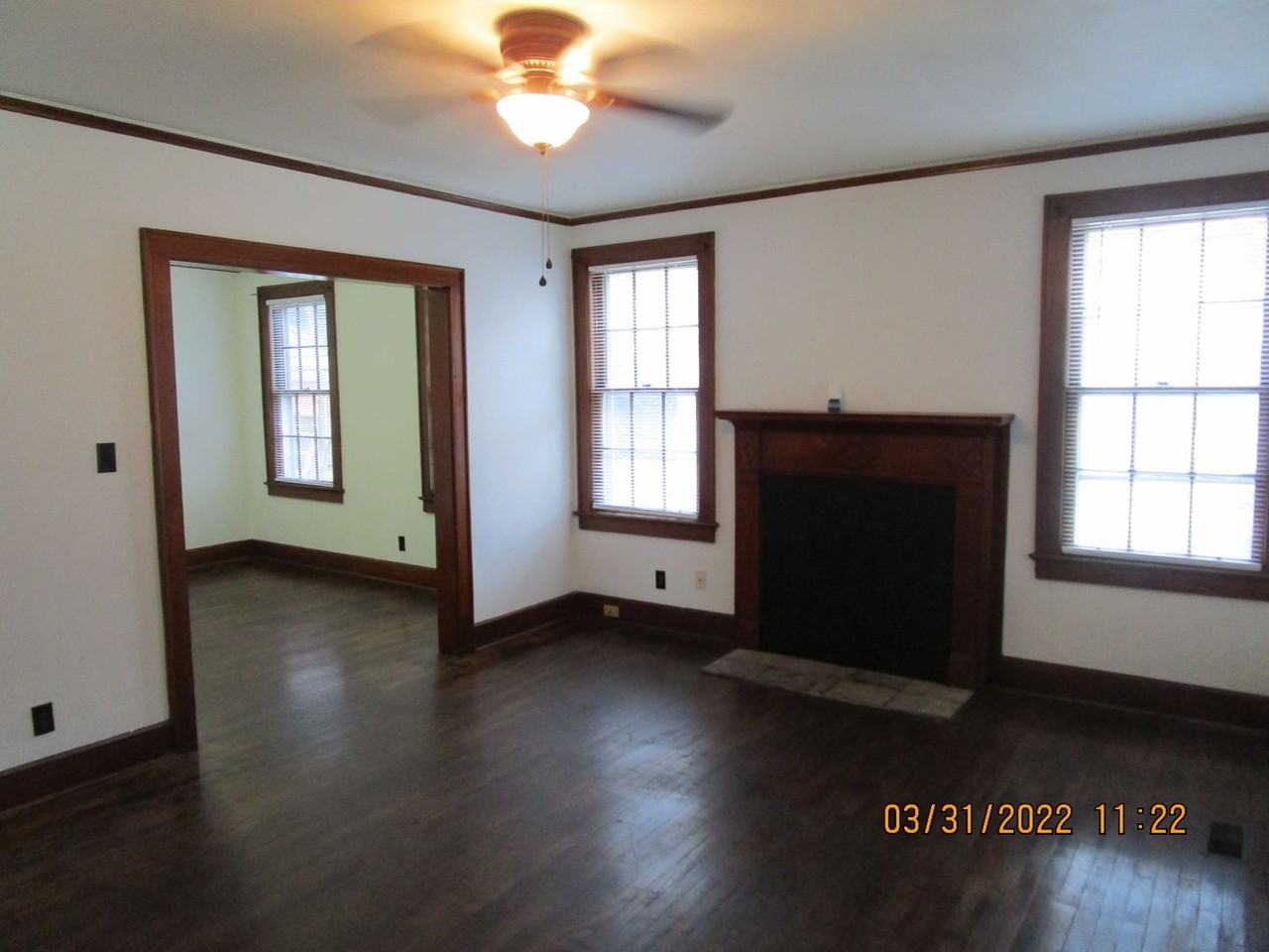 326 N Magnolia St - Photo 3 of 12