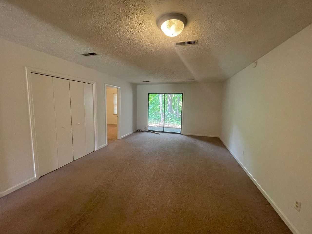 940 Grand Arbre Dr - Photo 3 of 8