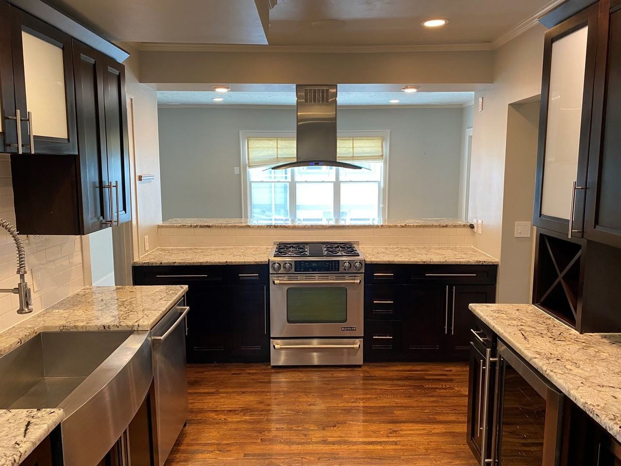 1515 S Carson Ave - Photo 2 of 50