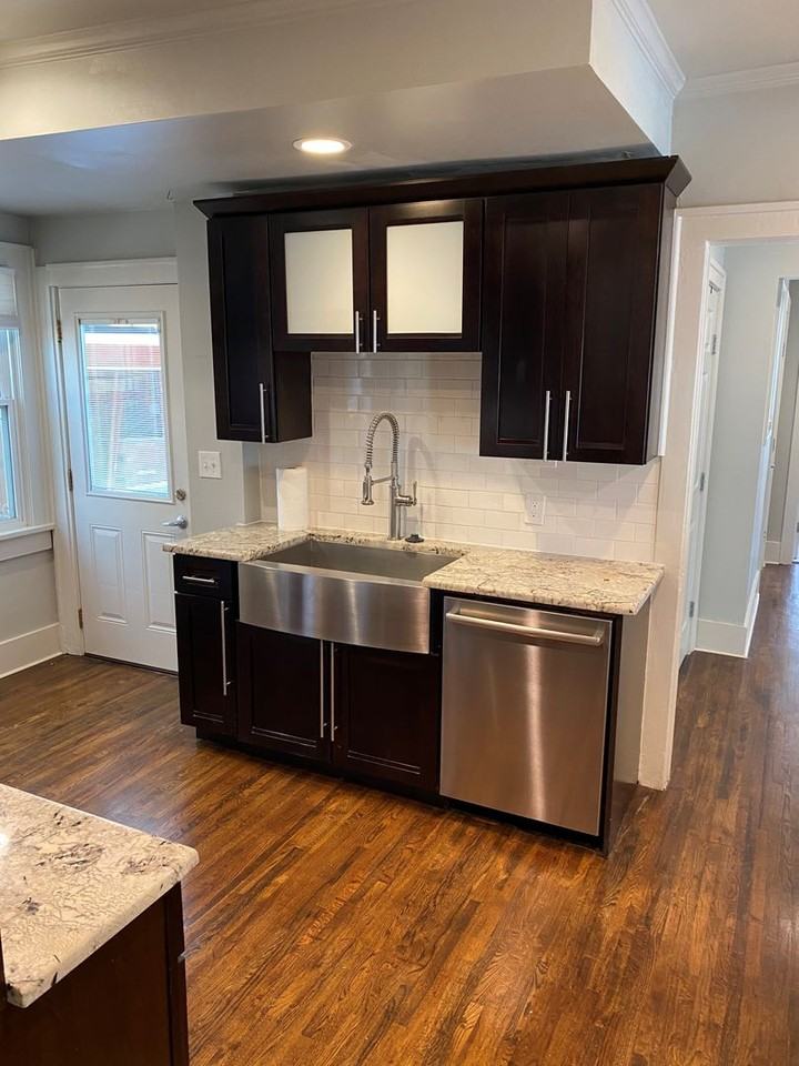 1515 S Carson Ave - Photo 3 of 50