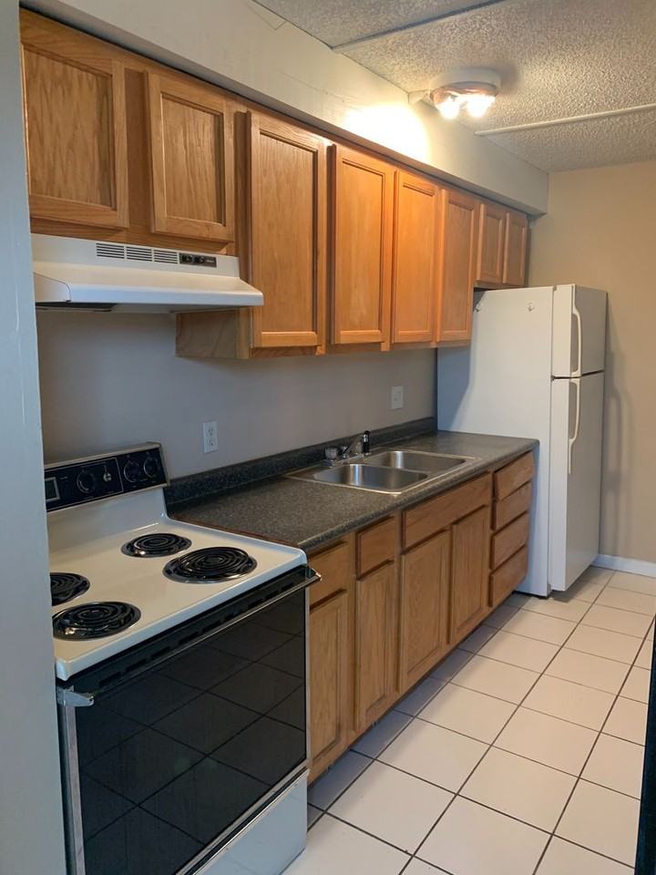 4218 Overlook Dr Ne - Photo 2 of 15