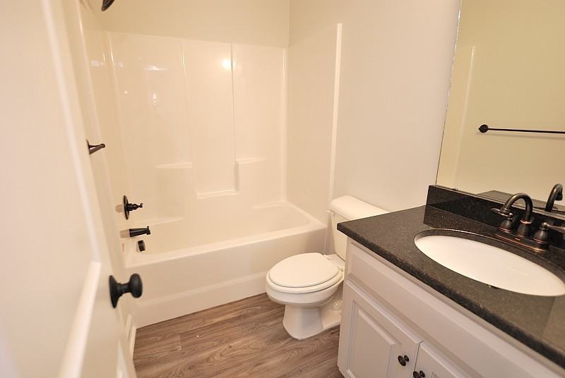 524-B Amerson Ct - Photo 3 of 10