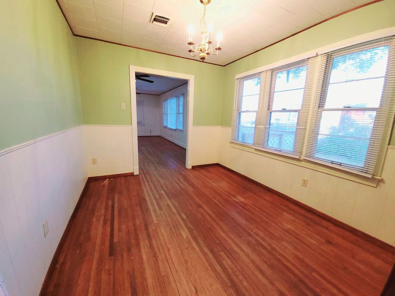 327 Chance St - Photo 3 of 11