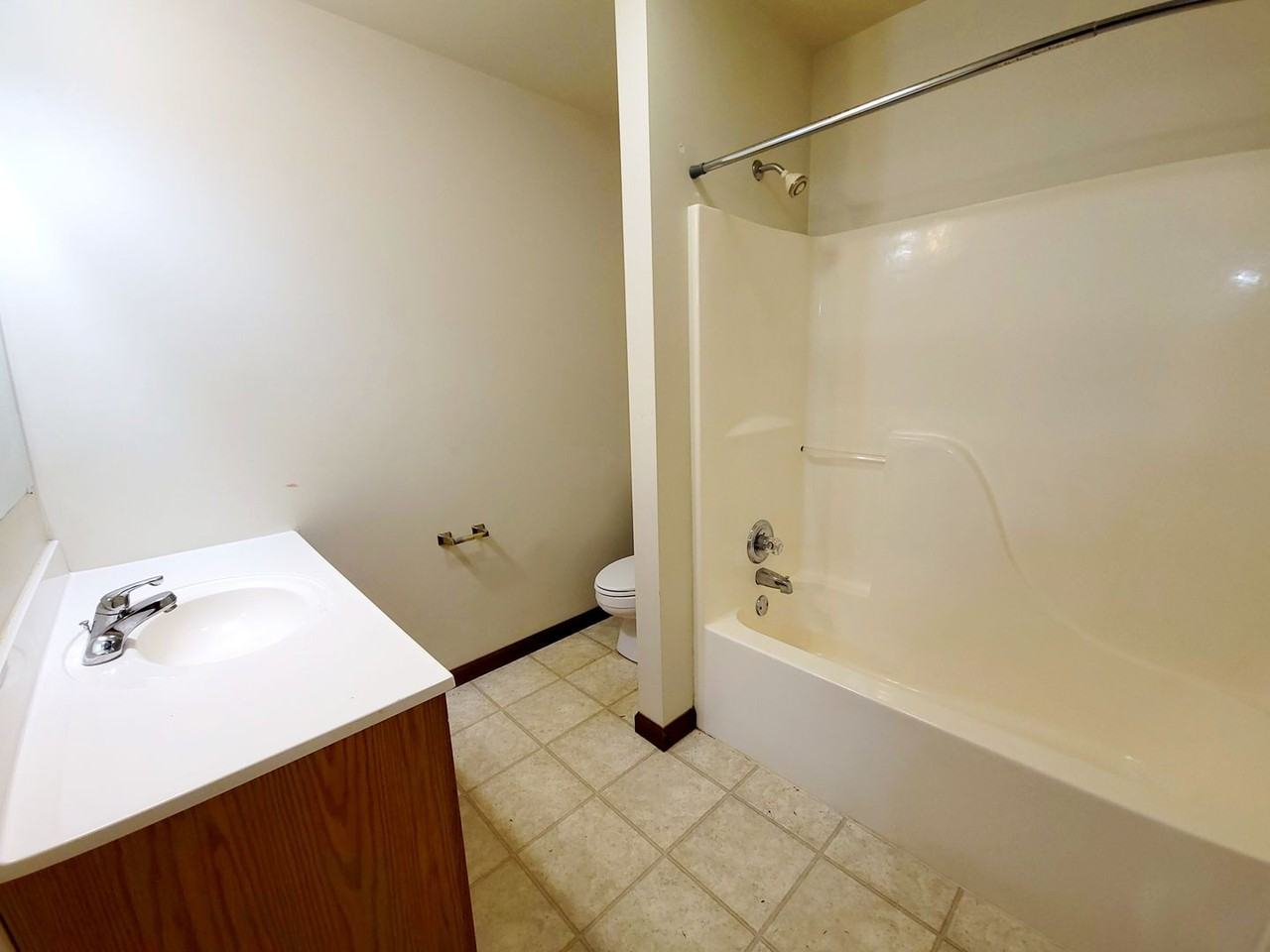 327 Chance St - Photo 6 of 11